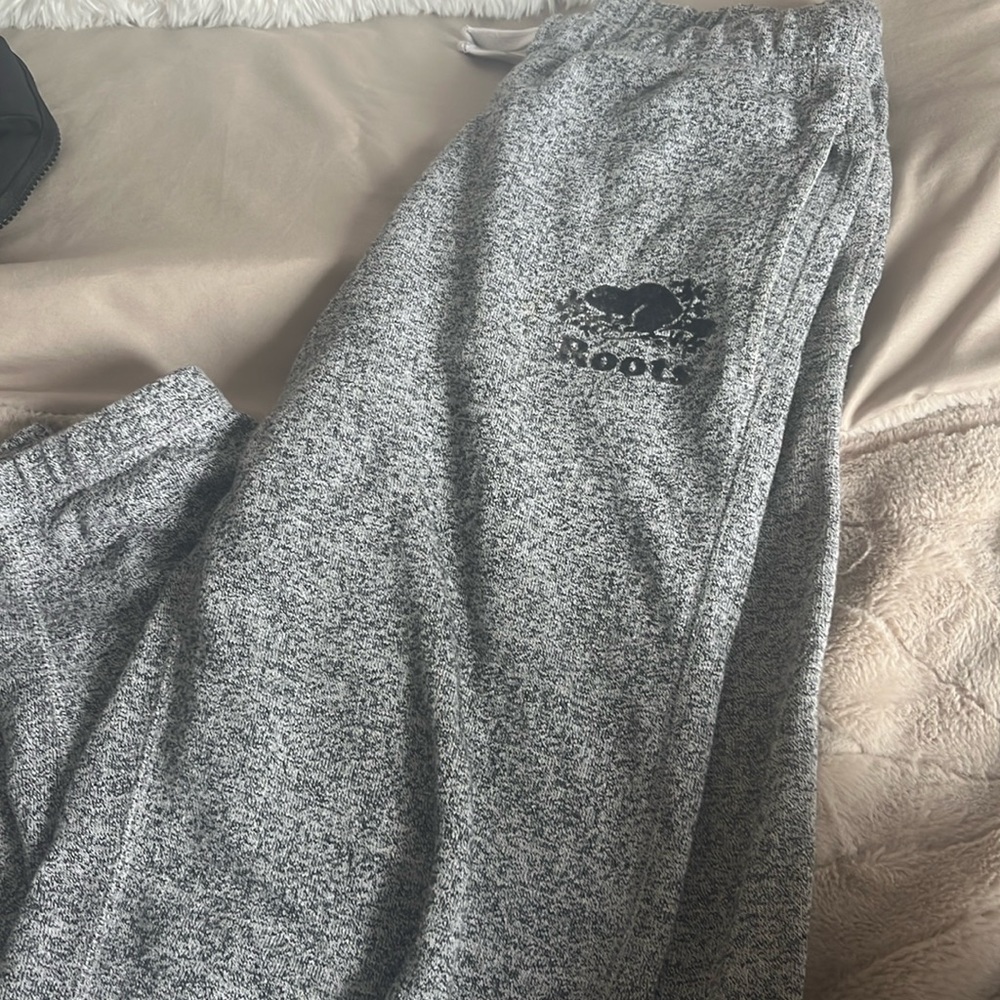 Roots track pants kids size 14